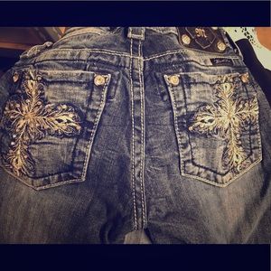 Miss me jeans capris!